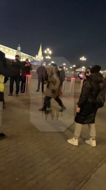 ⚡️В Москве начали задерживать участников антивоенны смотреть онлайн