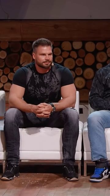 Макнули Дениса Гусева Менсфизик #спорт #бицепс #бодиби смотреть онлайн