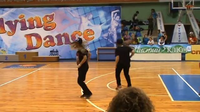 Алина, Оля дует хип-хоп, flying dance смотреть онлайн
