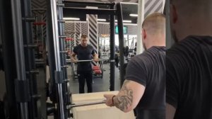 ПОДЪЁМ НА БИЦЕПС В МАШИНЕ СМИТА