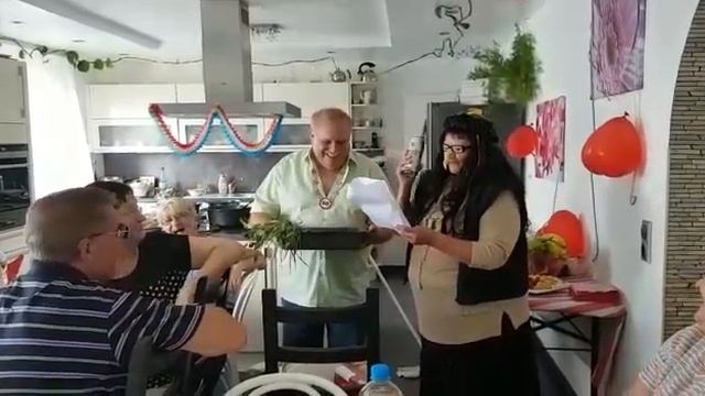 Поздравление от Бабы-Яги смотреть онлайн