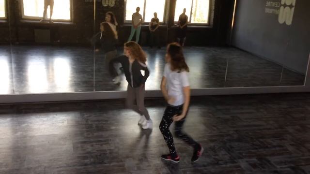 Я танцую с Викой Верник смотреть онлайн