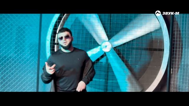 Курбан Ожахлиев - В голове мысли | Премьера клипа 2025 смотреть онлайн