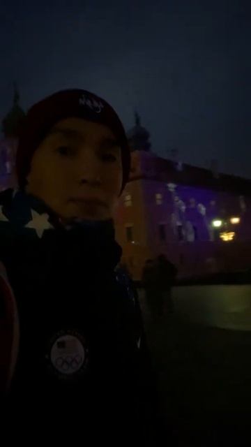 Возле новогодней ели в центре Варшавы. Польша/Near the Christ смотреть онлайн