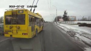 Троллейбус-гонщик