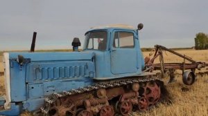 ДТ-75 «Казахстан» на пахоте