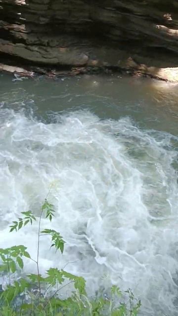 Горный водопад Дагестане, в горах Табасарана #waterfall #natu смотреть онлайн