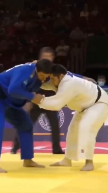 Короной бросок известного борца из России Башаева. Та? смотреть онлайн