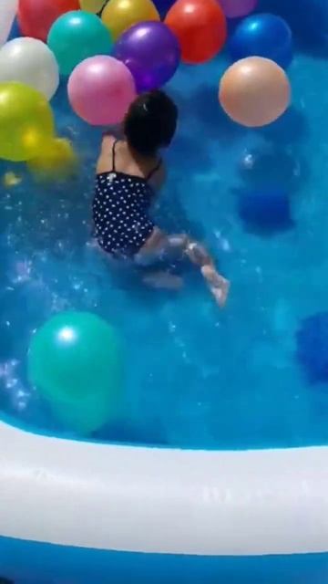 Радужный Бассейн 🌈 смотреть онлайн