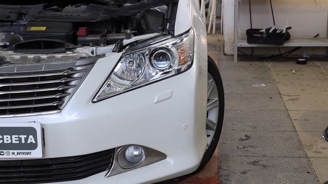 Установка Bi-LED модулей X-Bright на Toyota Camry. смотреть онлайн