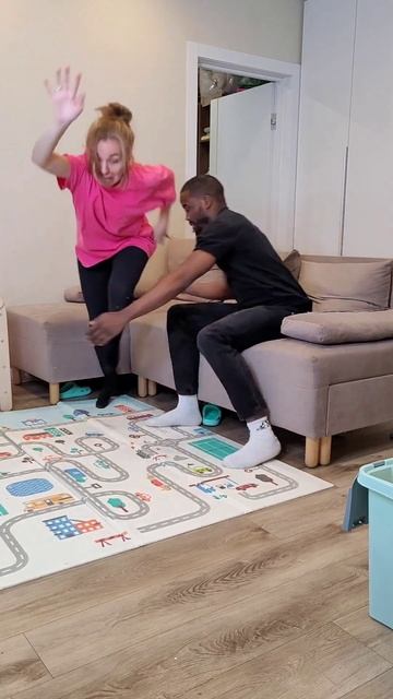 ПРИЧИНА НАШЕЙ МНОГОДЕТНОСТИ🤣 #humour #funny #comedy #couple смотреть онлайн