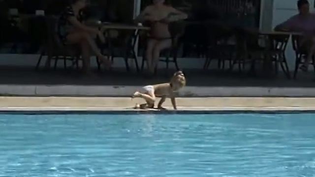 Алиса смотреть онлайн