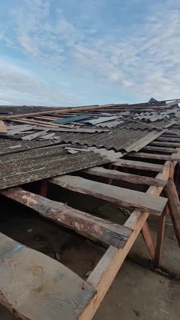 Ветер унес крышу!!! Сгнил мауэрлат из-за отсутствия гид смотреть онлайн