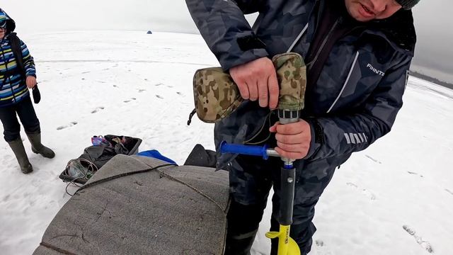 Ночь на Финском заливе. Рыбалка на плотву. Петергоф ма? смотреть онлайн