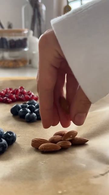 Идеальное сочетание: гранат в шоколаде за 30 минут