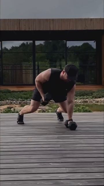 💪🏼Тренировка с двумя гантелями на все тело #убратьж? смотреть онлайн