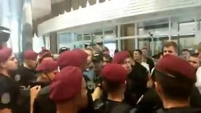 Штурмовики С-14 напали на адвоката Валентина Рыбина