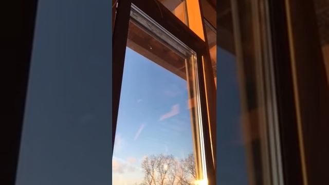 Электропривод Siegenia в работе смотреть онлайн