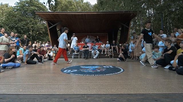 BREAK DANCE KIDS ↔ 11-14 лет ↔ 1'8 ↔ Esenin Vs Khan ↔ BREAK BARS 5 #bmvideo