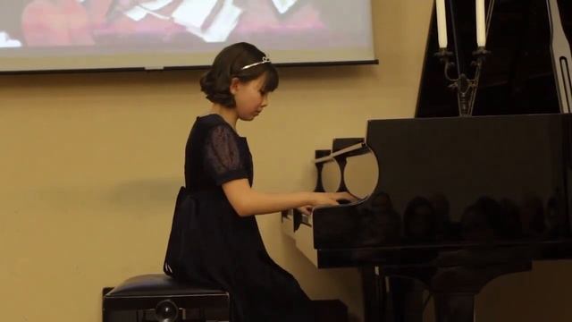 И.С.Бах, 2-х голосная Инвенция Фа мажор, исполняет Катерина Груйич смотреть онлайн