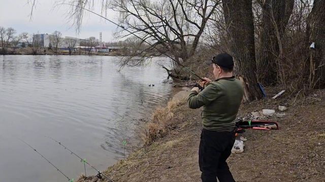 Рыбалка 31 марта перед нерестовым запретом р.Москва #р? смотреть онлайн
