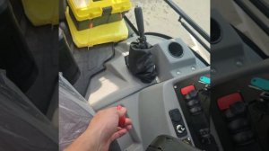 Knack Wesson CX5H,  нутро кабины топовое , управление , комфорт , новизна !!!