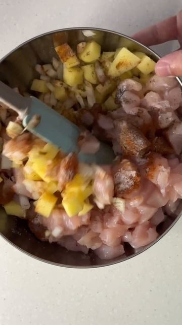 Пирог с курицей и картофелем смотреть онлайн