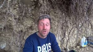 Погода не даёт выйти из леса... Рыбалка у землянки.