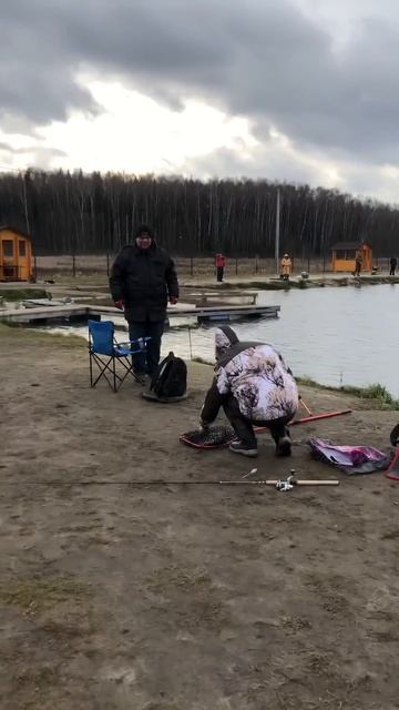 Вылов форели!Платная рыбалка в Егорьевске/Рыбалка в Т? смотреть онлайн