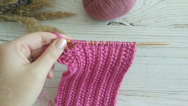 Простой симпатичный узор для вязания шапок, кардиганов, свитеров. смотреть онлайн