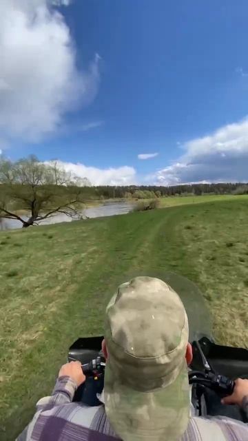 Квадроцикл BRP 1000 песчаный грунт берег реки ставь лайк ?