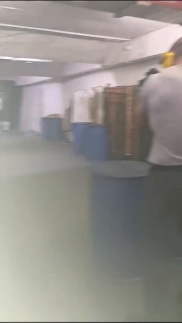 стрельба Glock 17 в обвесе