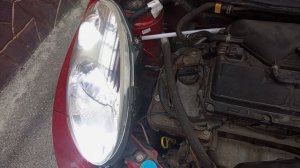 Ниссан Микра К12 меняем лампу в фаре на led. Часть 1.