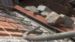 Как залить наклонную бетонную плиту