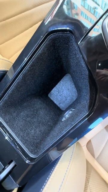 Обшивка самоклеющимся карпетом в подлокотник для Geely Atlas 2 2023- new #automobile #ремонт #обзор