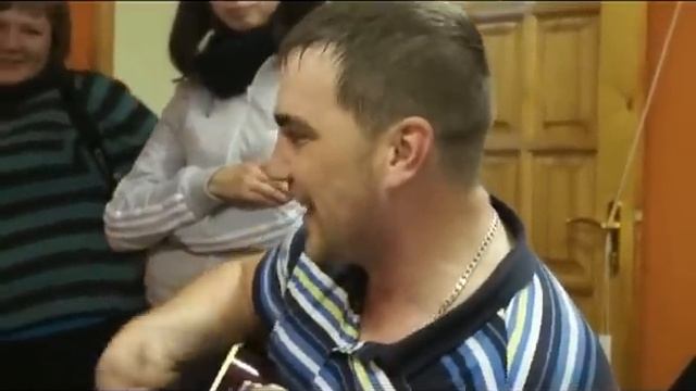 Прикольные песни под гитару) ) ).avi смотреть онлайн