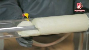 Производство трубы в ППУ изоляции / Заливка трубы пенополиуретаном