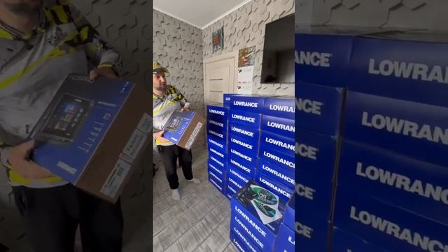 Lowrance HDS 9 PRO с датчиком AI3IN1, RUS 25.1. партия от 1 апреля 2025