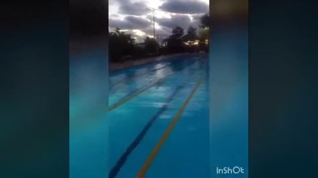 Тренировка в бассейне с морской водой смотреть онлайн