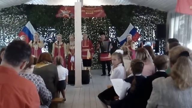 Плачет белая береза.Ансамбль"Россиянка" смотреть онлайн