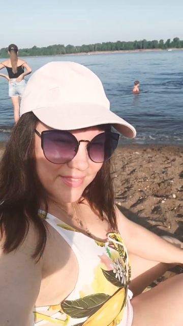 Важно иметь бассейн,купаться в водоема,это снимает не? смотреть онлайн