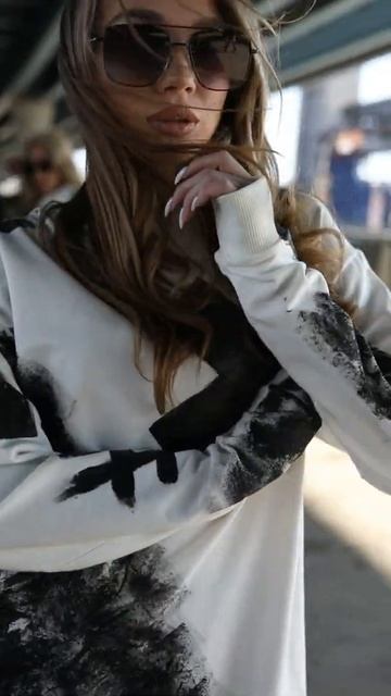 Свитшот Alex Krown