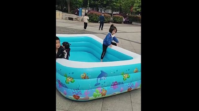 Бассейн для всей семьи. Для летнего купания смотреть онлайн