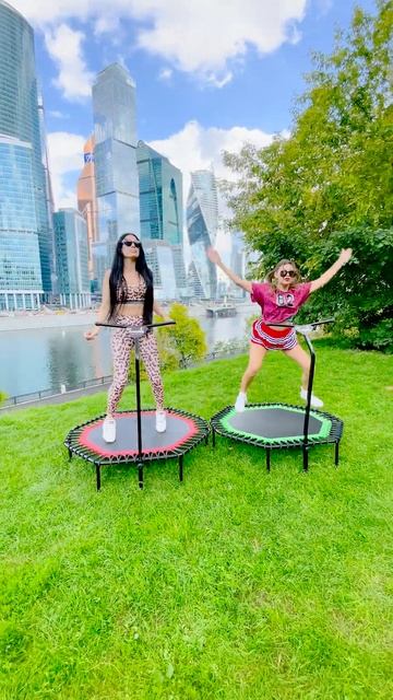 🤣МЫ ПЧЕЛКИ! Взлетаем  #джампингфитнеснабатутах #projumpin