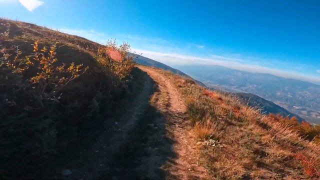 2 връха за един ден. Връх Конгур, връх Радомир ( Беласица Планина) 69км вело преход лято 09.10.2022 смотреть онлайн