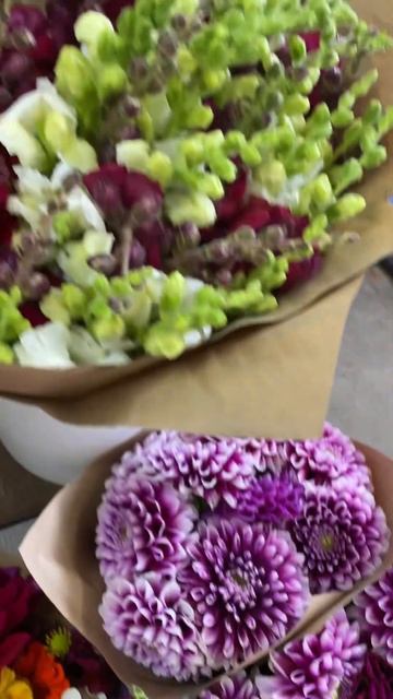 Срезка 12 августа, цены от 450₽ до 3500₽ за букет. смотреть онлайн