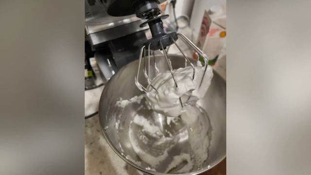 Планетарный миксер Tuvio TM01DB смотреть онлайн