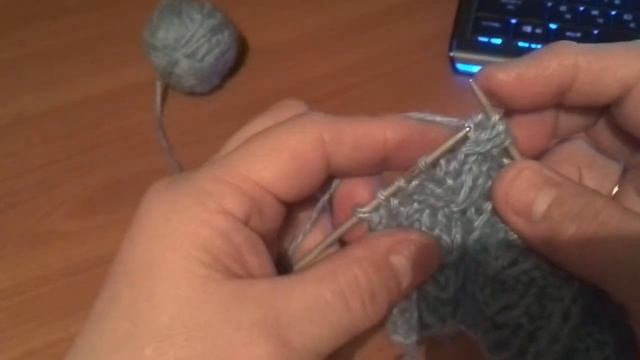 Потрясающий узор спицами Гусиные лапки смотреть онлайн