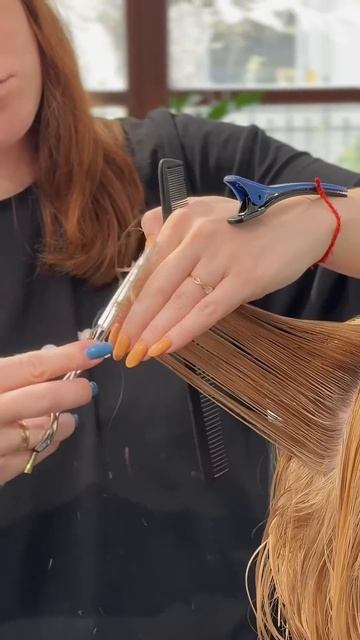 процесс работы мастера модельера Агаты #shortvideo #стрижк?