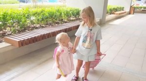 Ника учит животных в ЗООПАРКЕ с Софией. Софунья Шалунь